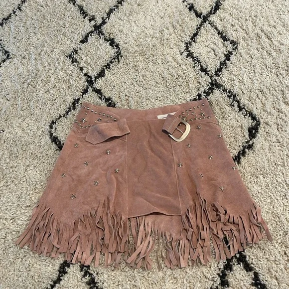 UNDERSTATED LEATHER PARIS TEXAS SKIRT IN LILAC - Picture 6 of 12